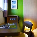 Orly - Nationale 7 2* Chevilly-Larue