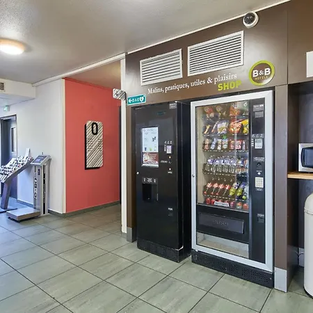 Orly - Nationale 7 Отель Шевийи-Ларю