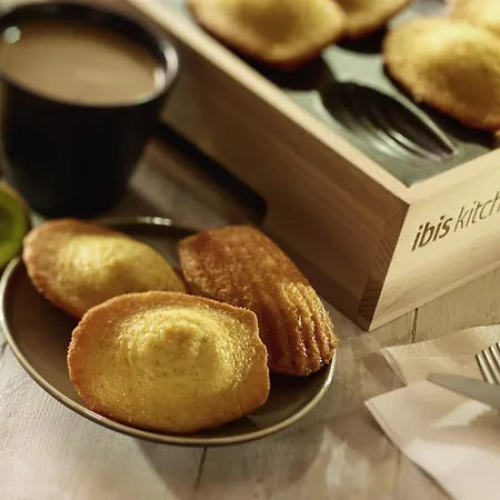 Отель Orly - Nationale 7 2*