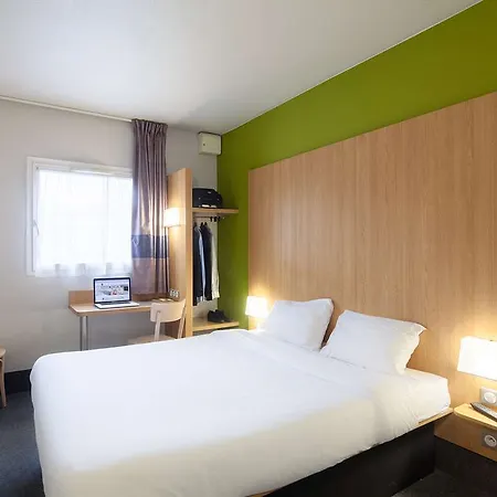 מלון Orly - Nationale 7 2*